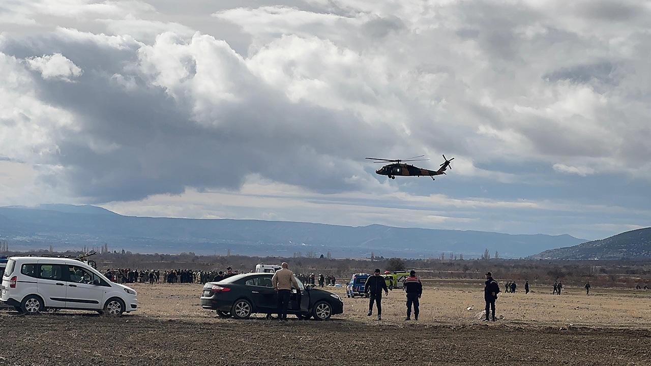 Isparta'da askeri helikopter kaza yaptı: 6 asker şehit