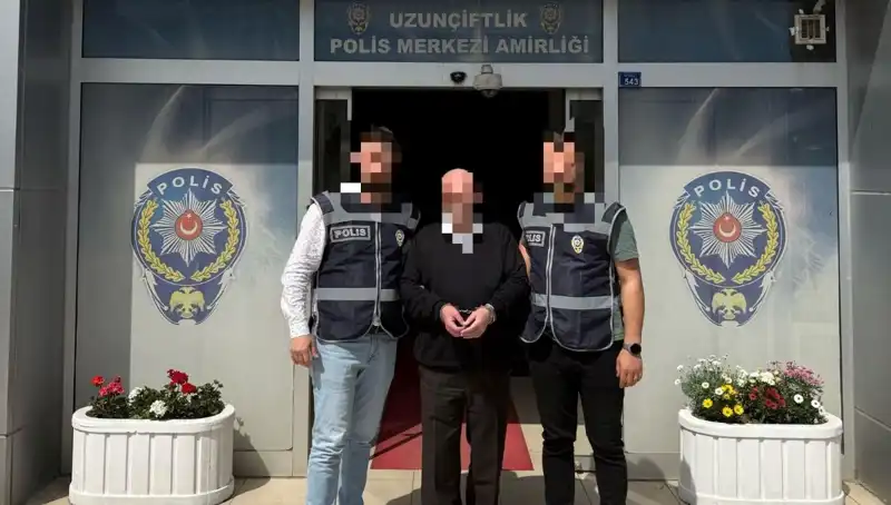 Kaçak Zanlının Yakaladığı Şaşırtıcı Olay: 10 Suçtan Aranan Kişi Ele Geçirildi